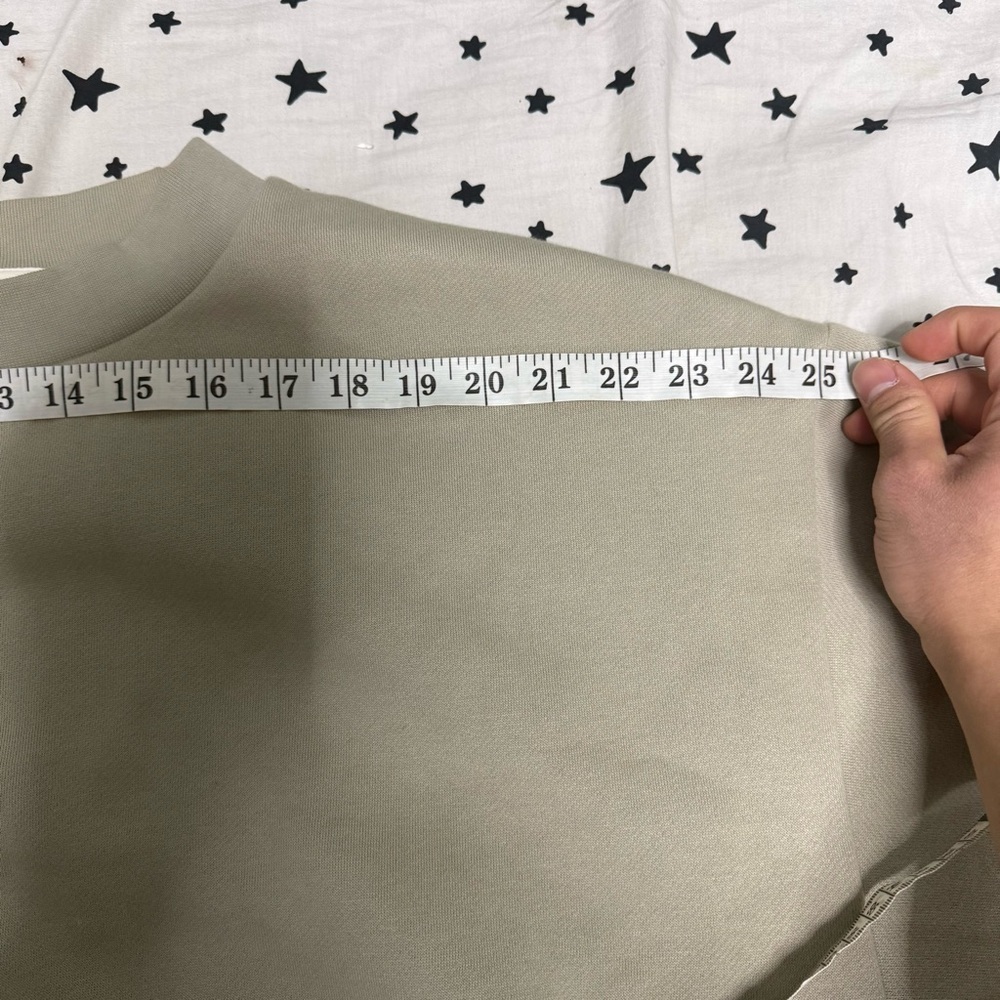 fear of god essentials cream sweatshirt sweater - Picture 7 of 8